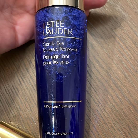 Estée Lauder 3-Piece Eye Set - Makeup Remover, Mascara and Eye Cream! - Picture 6 of 7